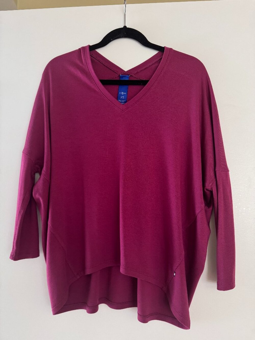 ✨ Kit and Ace Draped V-Neck Top – Raspberry Pink | XS - Picture 3 of 7